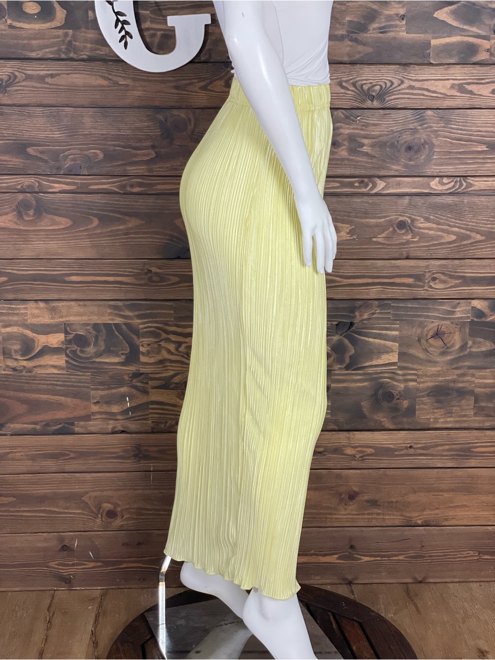 SHEIN | Shiny Satin Pleated Midi Skirt Soft Lemon Yellow Wavy Hem - Picture 2 of 4